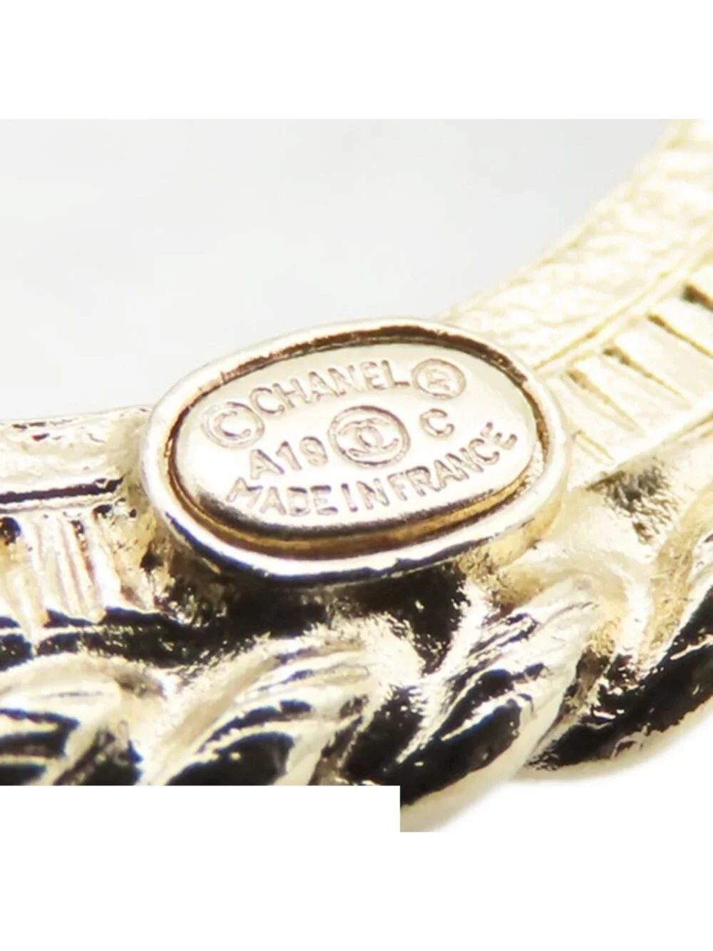 Chanel Brooch White Gold Metal CC Logo